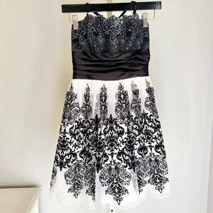 Blondie Nites Black & White Strapless Flocked Mesh Mini Party Dress, Juniors 1